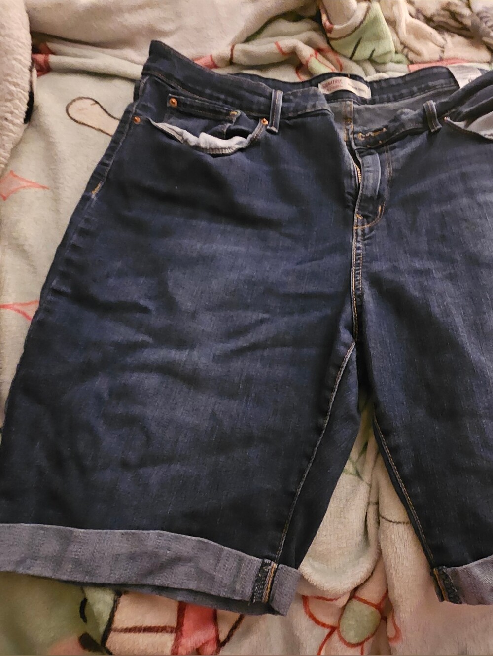 Levi Bermuda Shorts, Dark Blue Sz 18